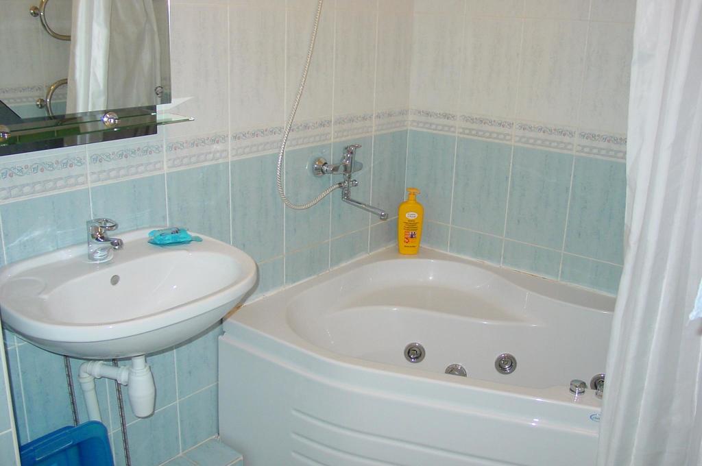 Apartamento Shievchienko 10 Kiev Exterior foto