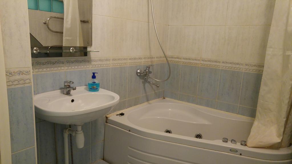 Apartamento Shievchienko 10 Kiev Exterior foto